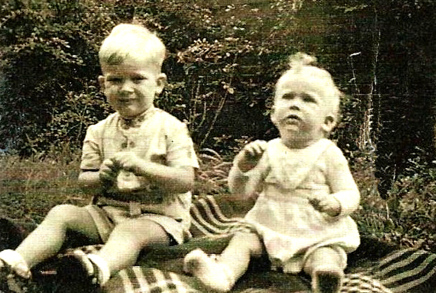 1945 (14)