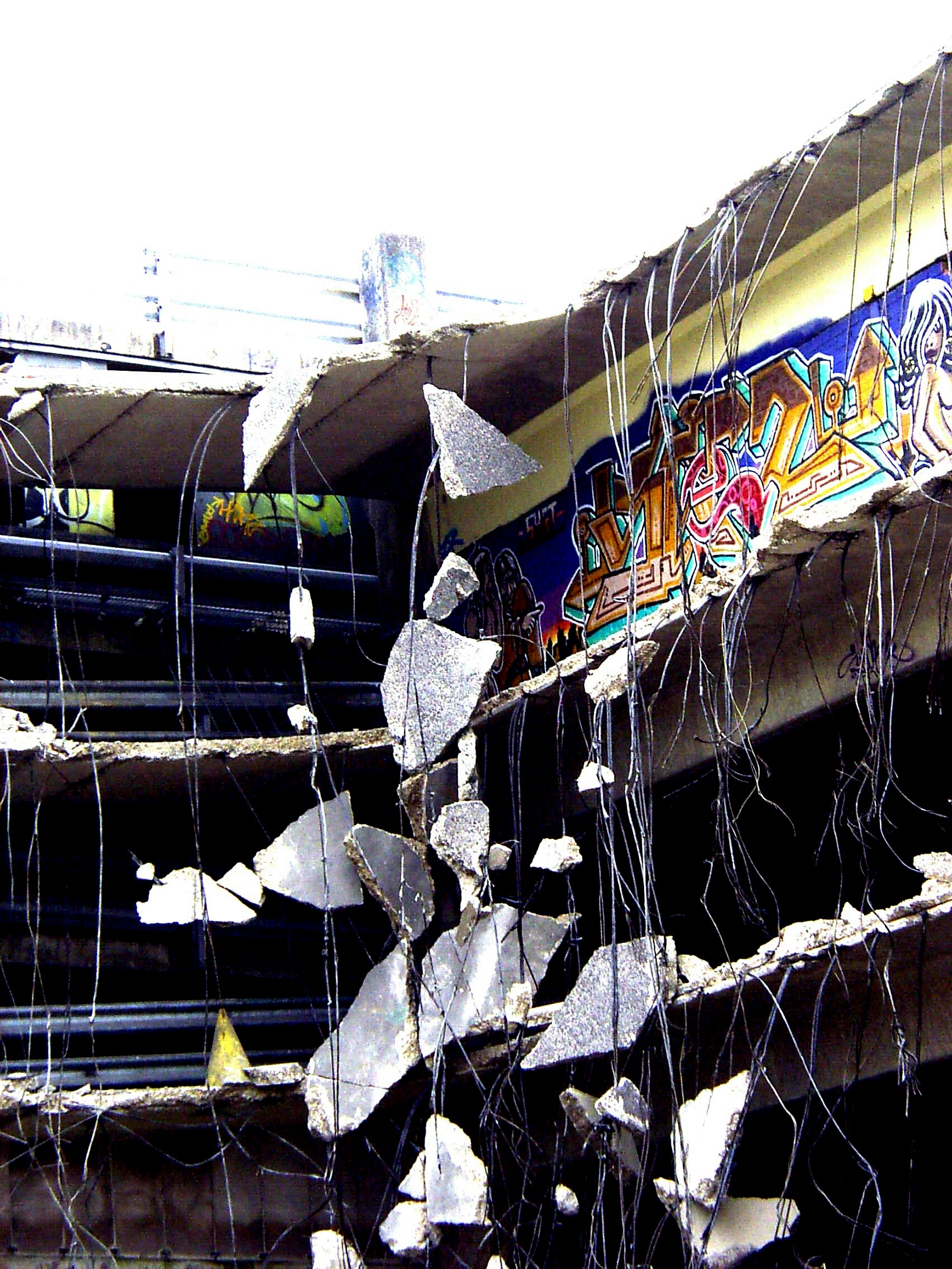2002 (20)