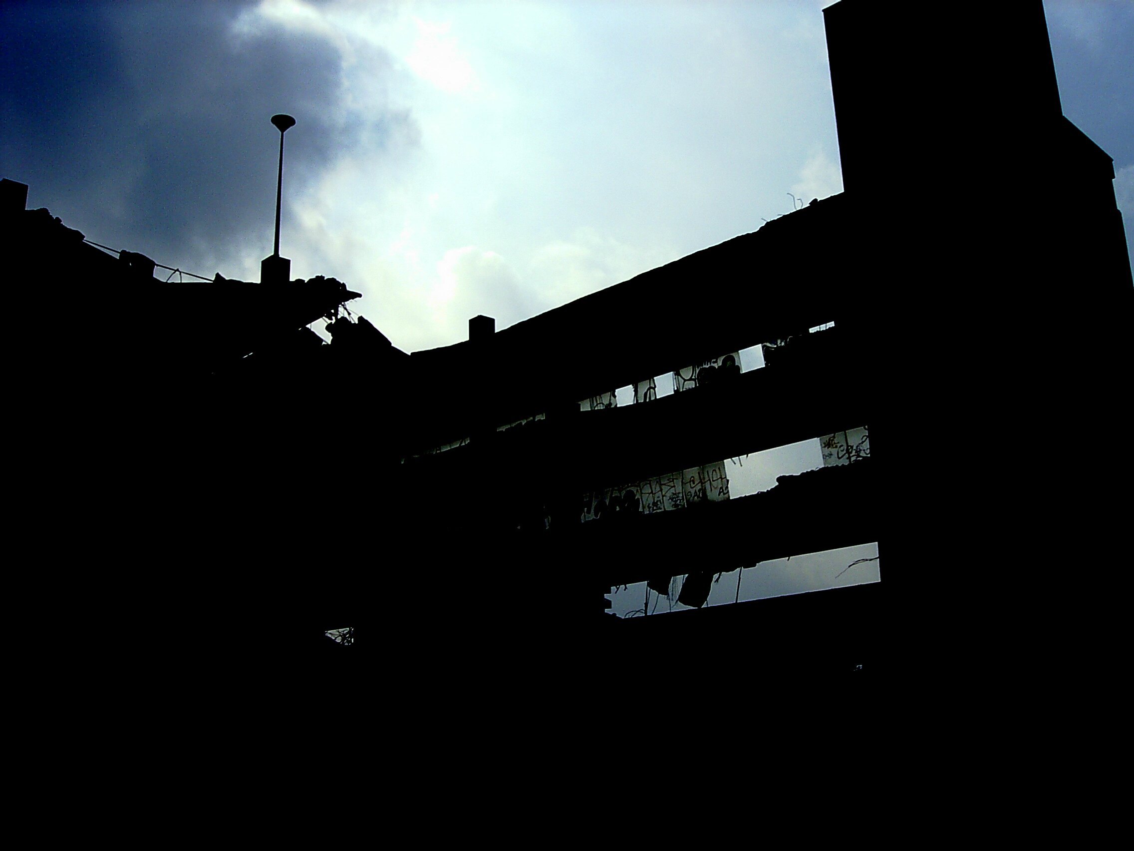 2002 (23)